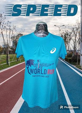 Спортивна футболка asics.