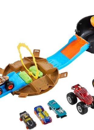 Ігровий набір хот вілс трюкова арена hot wheels monster trucks stunt tire hhy74