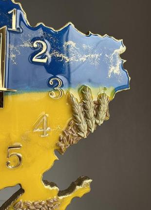 Часы настенные из эпоксидной смолы "карта украины" 40x25 см3 фото