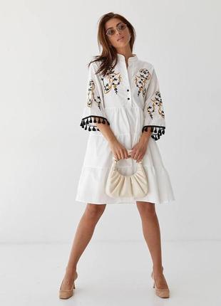 Женское платье вышиванка, стильное свободное хлопковое вышитое платье с воланами
