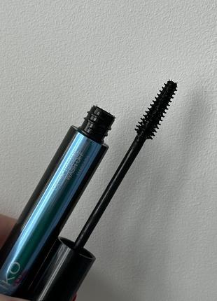 Чорна водостійка туш kiko milano extra volume wash off mascara2 фото