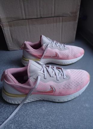 Кросівки nike odyssey react3 фото