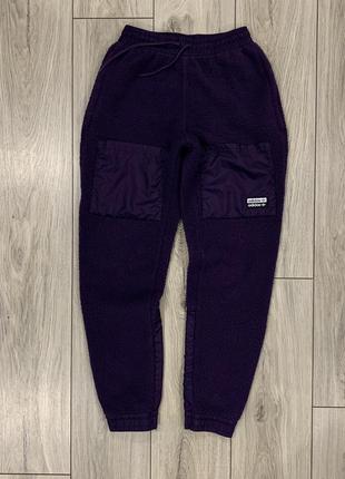 Спортивные штаны adidas