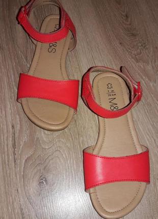 Босоніжки marks&spencer р. 33 3