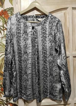 Блуза з принтом пітон змія