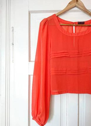 Стильна вкорочена шифонова блуза з оборками від miss selfridge, на р. м2 фото