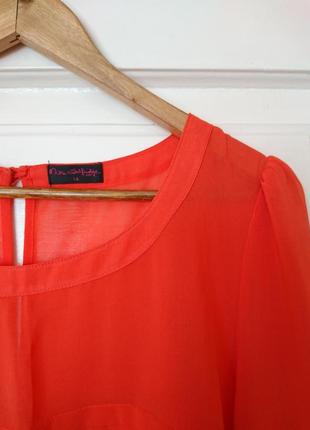 Стильна вкорочена шифонова блуза з оборками від miss selfridge, на р. м3 фото