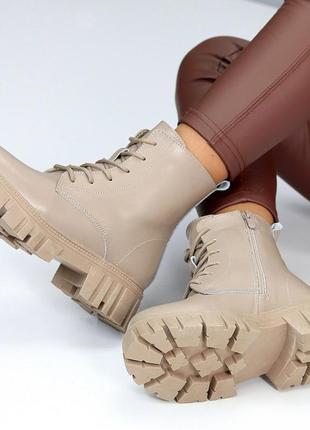 Кожаные зимние ботинки на натуральном меху10 фото