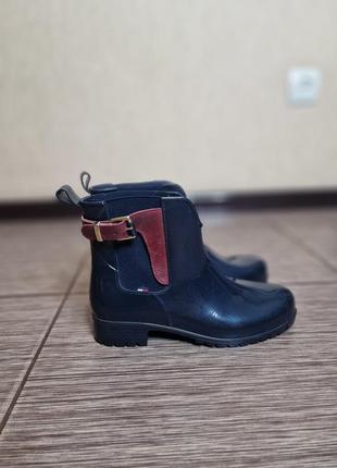 Стильні резинові чоботи tommy hilfiger , оригінал6 фото