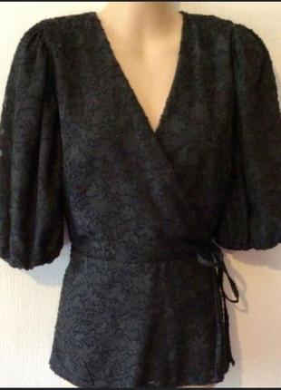 Нова ошатна блузка