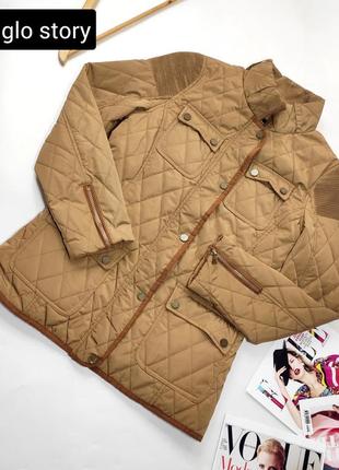 Куртка жіноча стьобана бежевого коричневого кольору всередині на хутрі від бренду glo story m