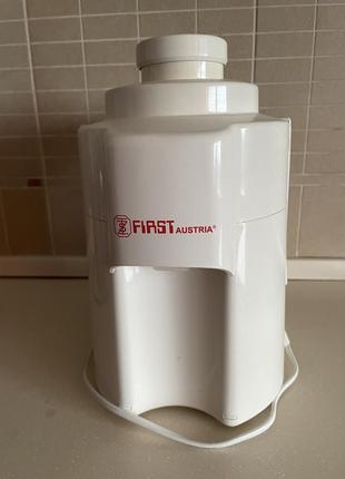 Соковыжималка first