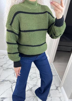 Теплый красивый свитер из полушерсти8 фото