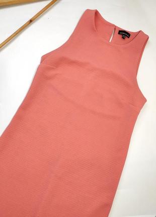 Сукня футляр жіноча міді рожевого кольору без рукавів від бренду warehouse xs s2 фото