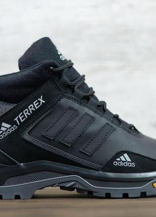 Мужские зимние кроссовки кожаные adidas terrex натуральная кожа утепленные шерстью адидас черные5 фото