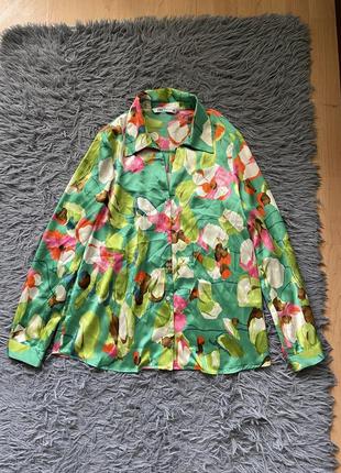 Zara стильная блузка в цветочный принт из свежих коллекций