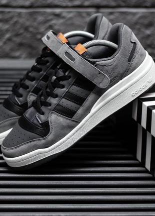 Мужские кроссовки на липучке adidas forum low grey black / Желеское кроссовки адедас форум серие с чёрным