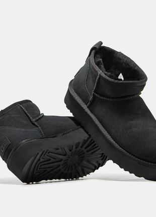 Ugg classic mini чорні шкіряні зимові уггі унісекс жіночі теплі, стильні чоботи