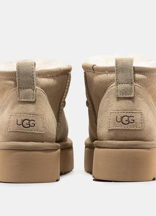 Ugg classic mini бежевые замшевые зимние угги унисекс женские теплые, стильные сапоги 36-413 фото