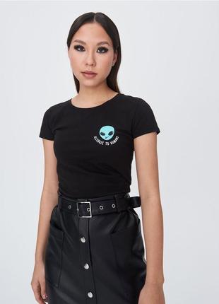 Короткая футболка топ ufo  👽  аллергия на людей))