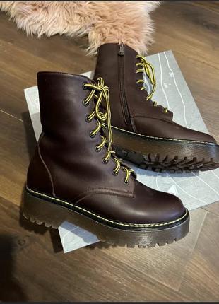 Ботинки в стиле dr. martens со шнуровкой1 фото