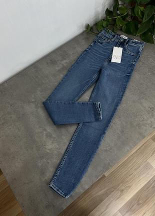 Винтажные джинсы скинни от zara