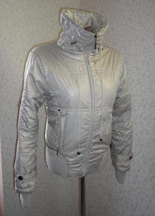 Демісезонна куртка essisto р. 8-10 бежева куртка коротка куртка