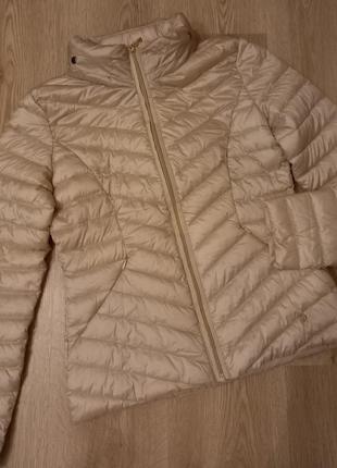 Легкая, классная куртка, размер s-m.5 фото