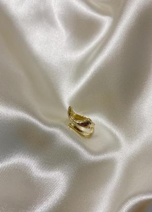 Каблучка-змійка золотого кольору2 фото