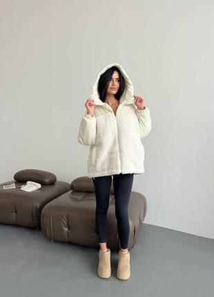 Женская куртка баранчик цвета