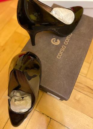 Натуральные лаковые черные лодочки классические туфли на высоком каблуке3 фото
