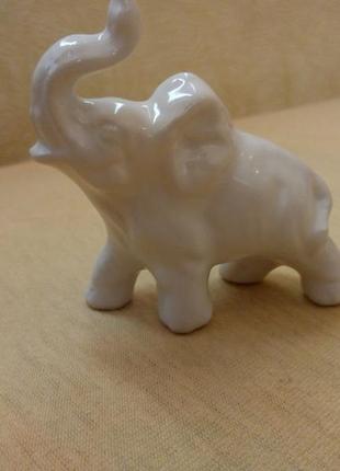 Статуетка порцелянова "слон"