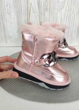 Класні дитячі угги на дівчаток 💗 неймовірно гарні чобітки зимові4 фото