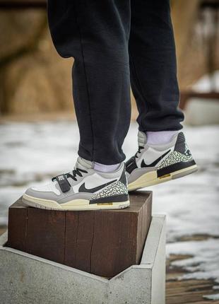 Мужские кроссовки nike air jordan legacy low grey 40-41-42-43-44-458 фото