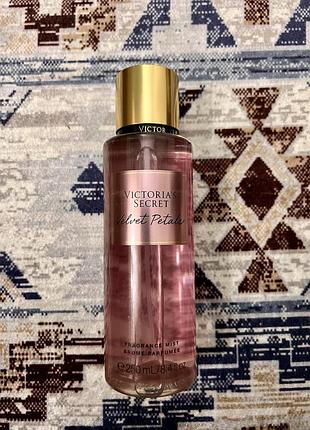 Спрей для тела victoria's secret velvet petals fragrance mist 250 мл, оригинал