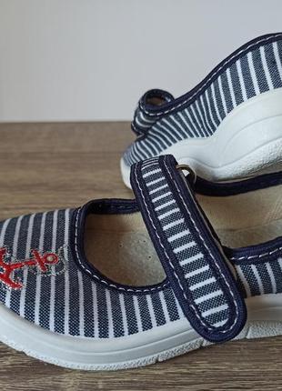 Дитяче взуття waldi