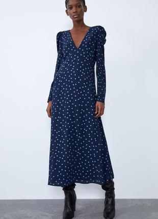 Длинное платье zara в горошек.