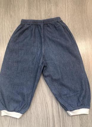 Джинсовые штанишки (летние) для девочки (1-1.5 рочки). отдам в подарок пои покупатели любыми моющими вещами.2 фото