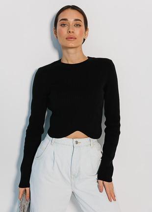 Вязаный кроп-топ с длинными рукавами и волнистым низом черный