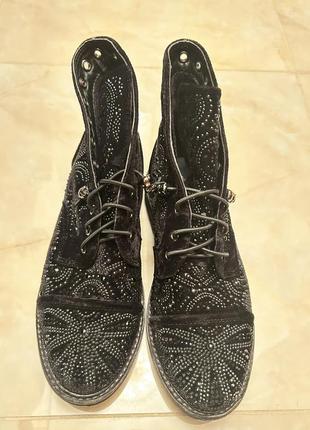 Ботинки, сапоги