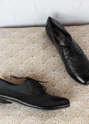 Кожаные туфли на шнурках, оксфорды, броги 36, 37 размера на низком ходу3 фото