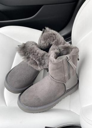 Уггі жіночі замшеві сірі ugg mini grey lacquer 2 zip1 фото