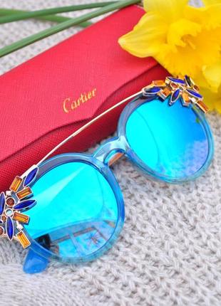 Красивые солнцезащитные  очки  в стиле jimmy choo с камнями5 фото