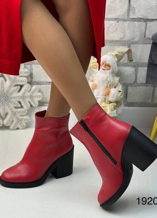 Зимові жіночі шкіряні ботинки червоного кольору, трендові жіночі черевики на підборах6 фото