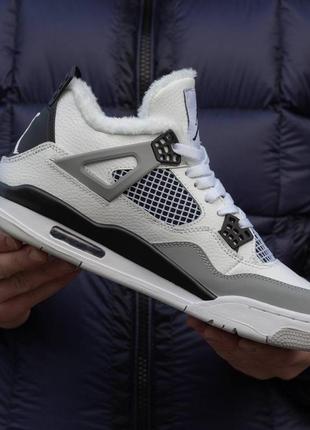 Зимние женские кроссовки nike air jordan 4 winter white black (мех) 37-386 фото