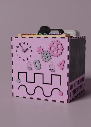 Бізікуб дитячий розвиваючий куб доска комплекс. бізікуб розвиваюча играшка 30х30х30 різнокольоровий бізіборд2 фото