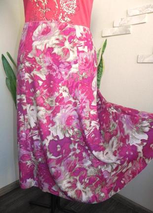 Літня спідниця а-силуету з квітковим принтом з віскози від marks & spencer2 фото