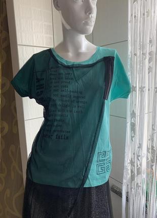 Футболка  givenchi