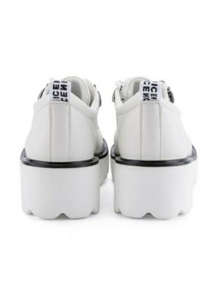 Белые закрытые туфли на шнурках платформе массивные модные4 фото
