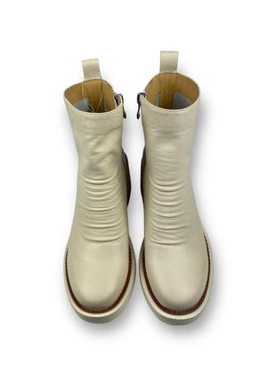 Женские кожаные деми ботинки бежевые на широком каблуке 9 brokolli 25216 фото